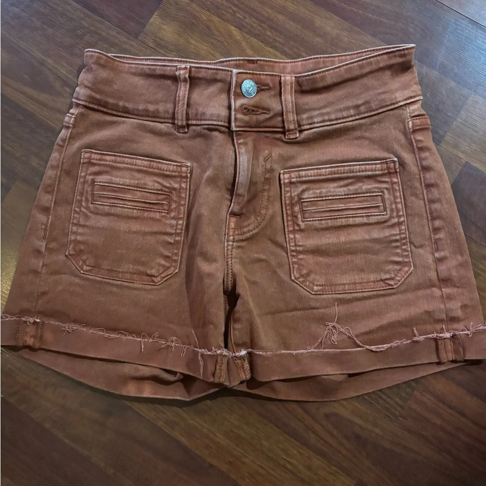 Women's Marley Rust Roll-Cuff Denim Shorts - Picture 3 of 4